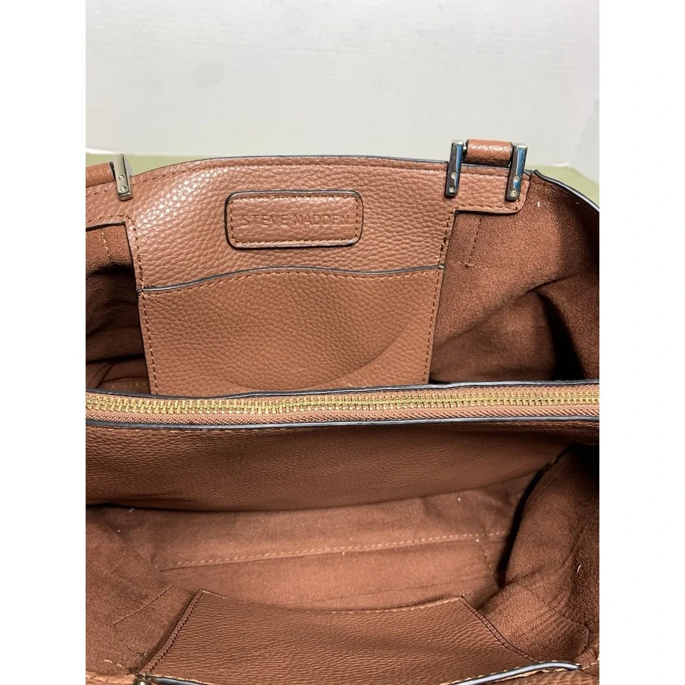 Steve Madden Women‎ Tan Canvas Tote Bag with Card Holder